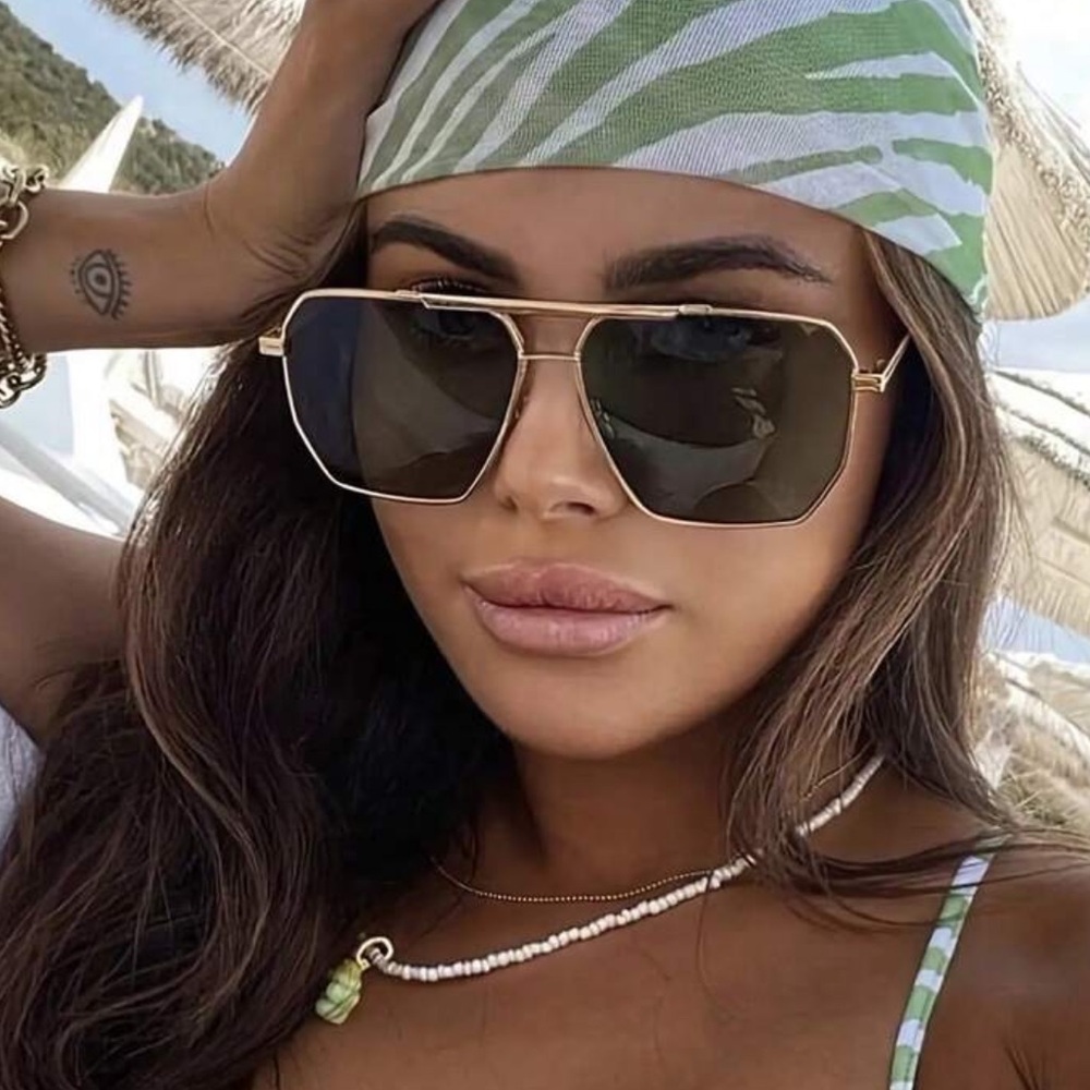 Stylish Gold and Black Sunglasses